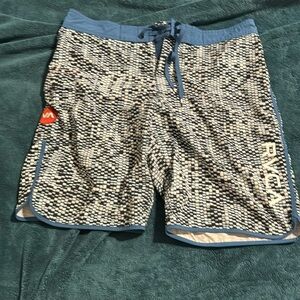 Rvca board shorts size 34